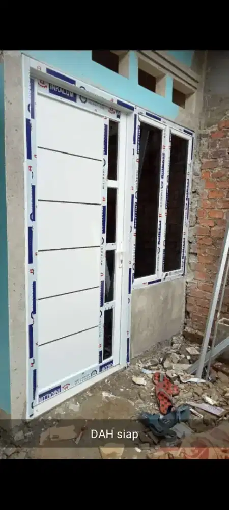 Jual kusen pintu satu dan pintu dua dari bahan aluminium dan kayu