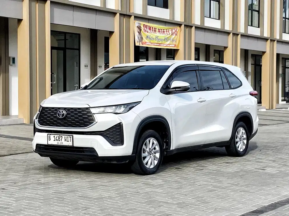 Toyota Innova Zenix 2.0 G CVT Bensin Non Hybrid 2023 Warna Putih 2024