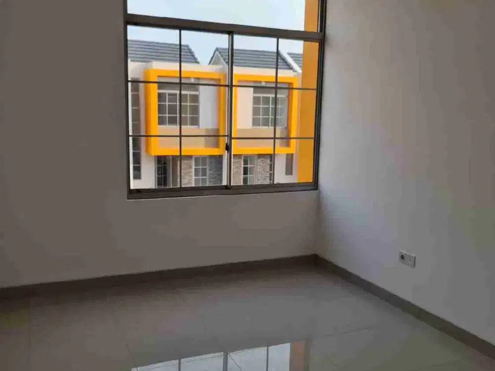 Dijual cepat rumah 3 lantai di Cluster Arcadia 2, PIK 2