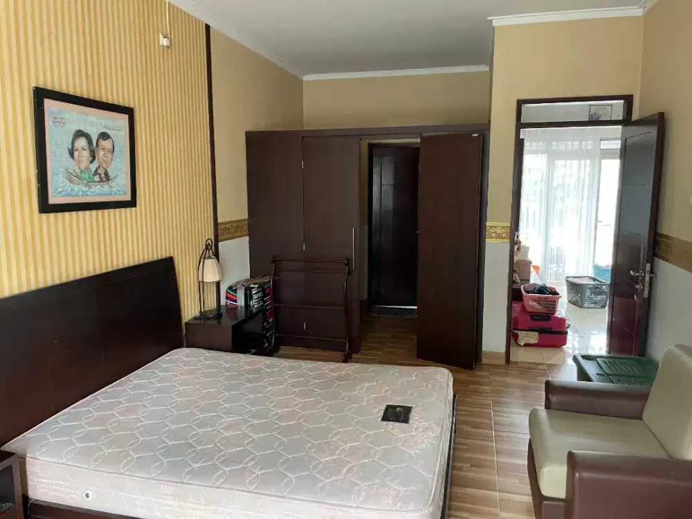 Disewakan rumah luas fan nyaman full furnish di Kbp tatar Ratna kasih