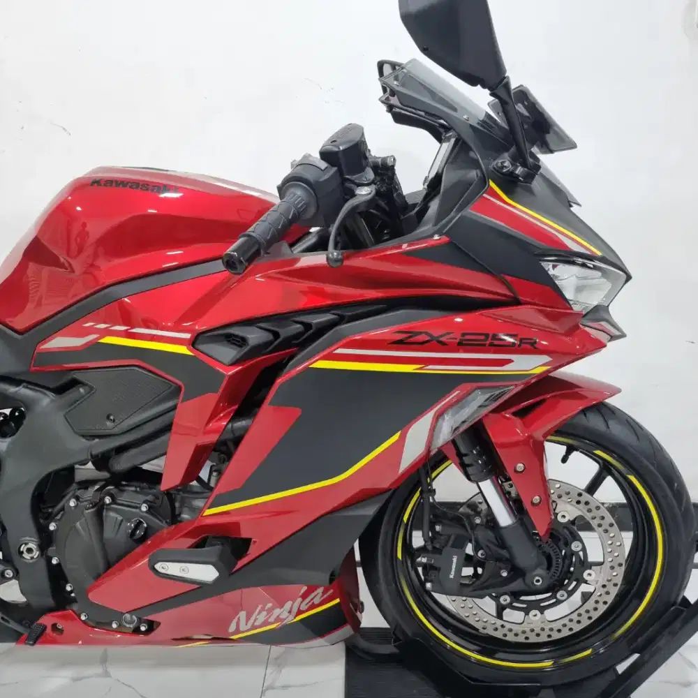 KM 400 PERAK Kawasaki ZX25R ABS QS TFT 2025 bln 2 like new 2024 CBR