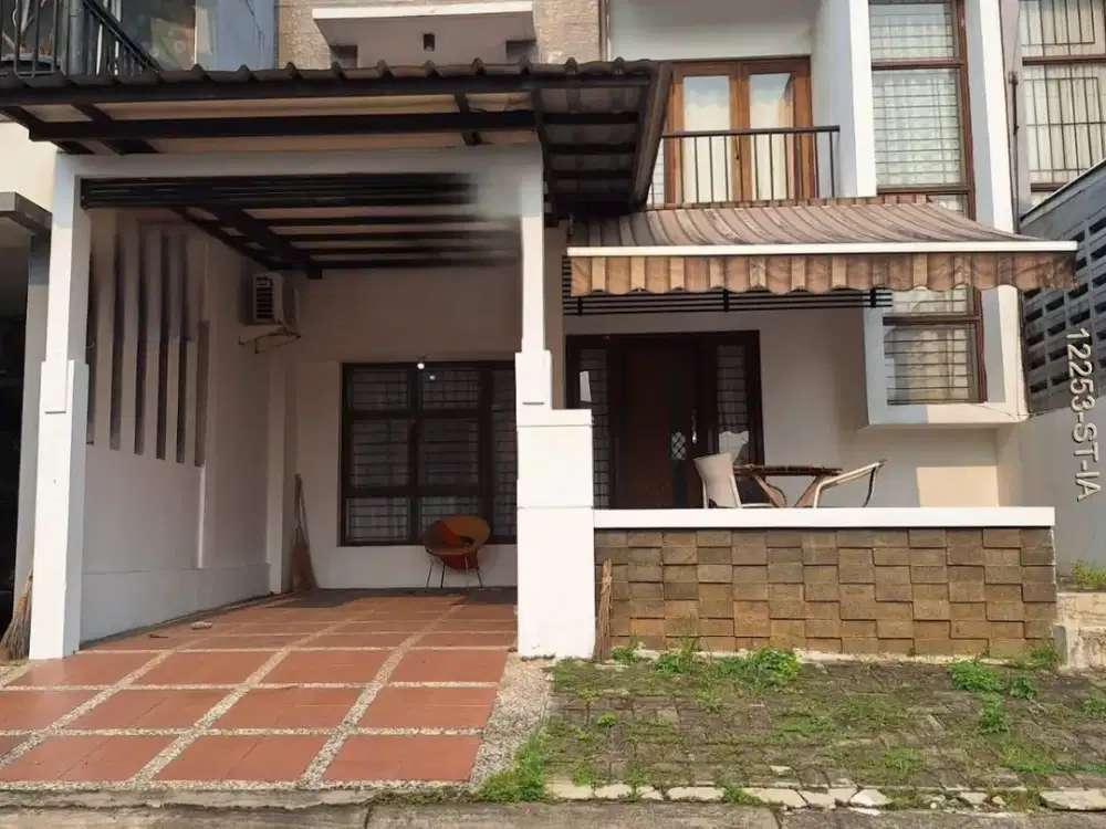 Dijual rumah renovated kondisi terawat di sektor 9 Bintaro