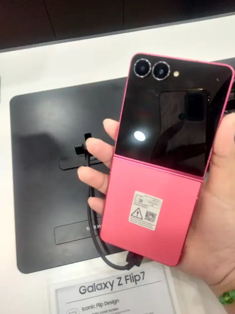 Samsung galaxy Z Flip 7