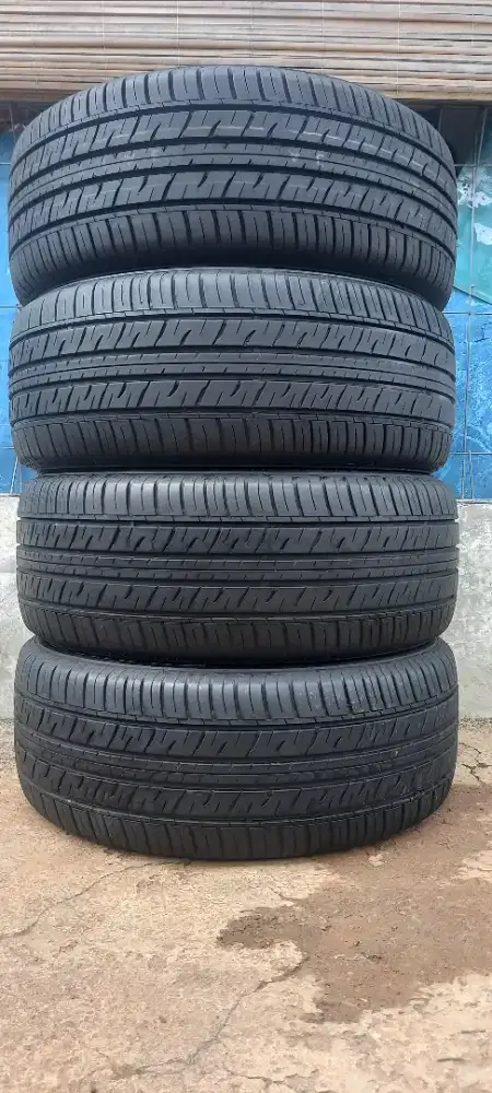 Ban dunlop grentrex pt3A 275/50r21