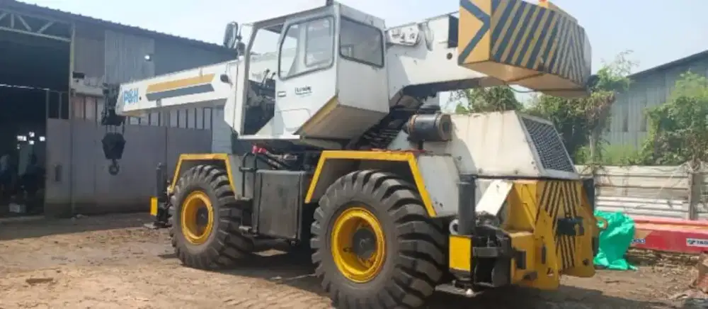 Raughterain crane P&H capasitas 25 ton