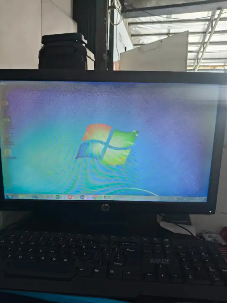 Lcd monitor Merek HP 19 inch