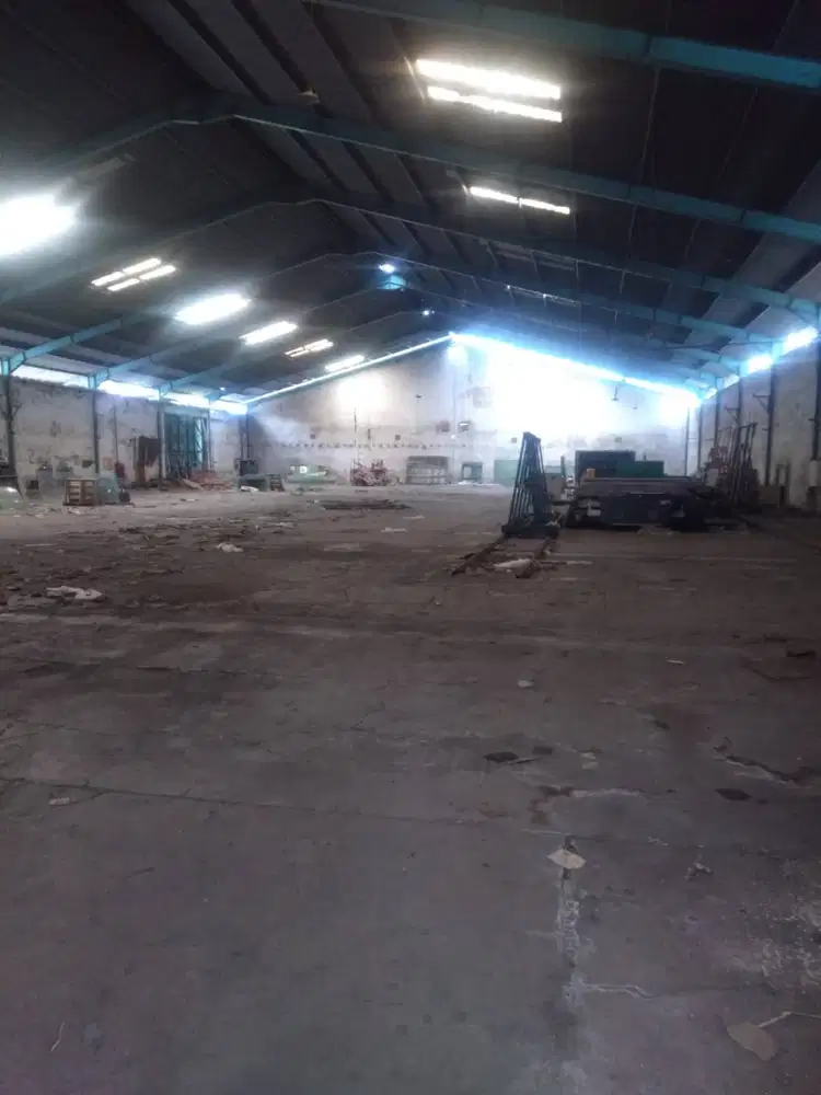 DIJUAL PABRIK 8000M PASURUAN JAWA TIMUR AKSES KONTAINER 40FT NOL JALAN