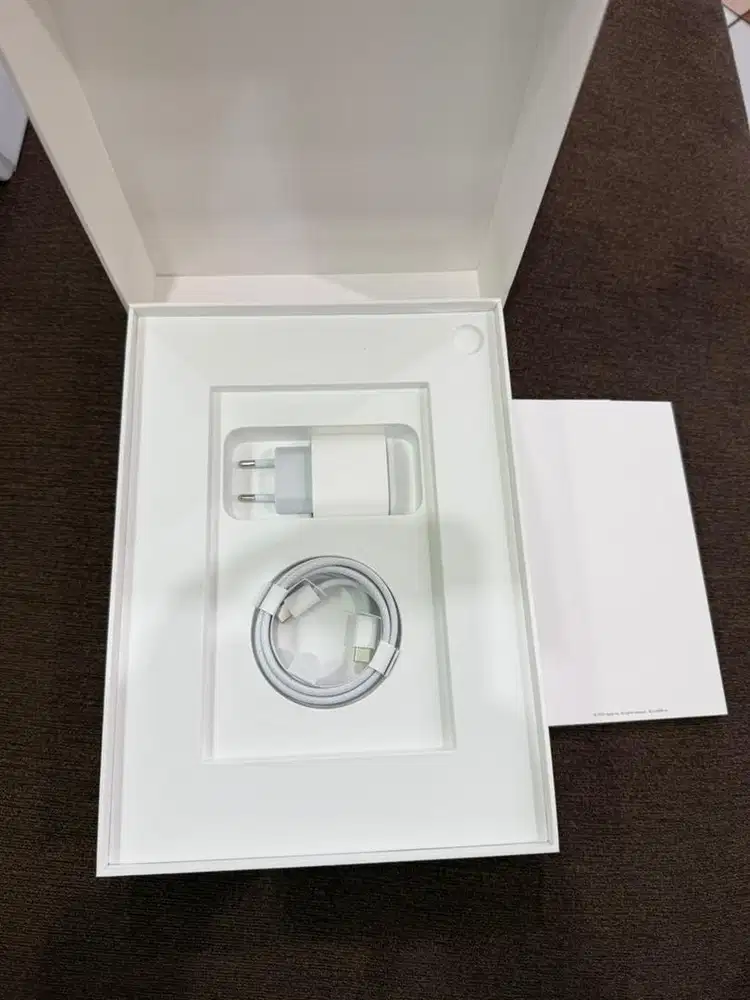 ipad gen 11 128 ibox cc baru 4X