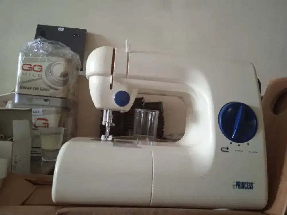 Dijual mesin jahit listrik. Kondisi masih bagus. Harga 150rb