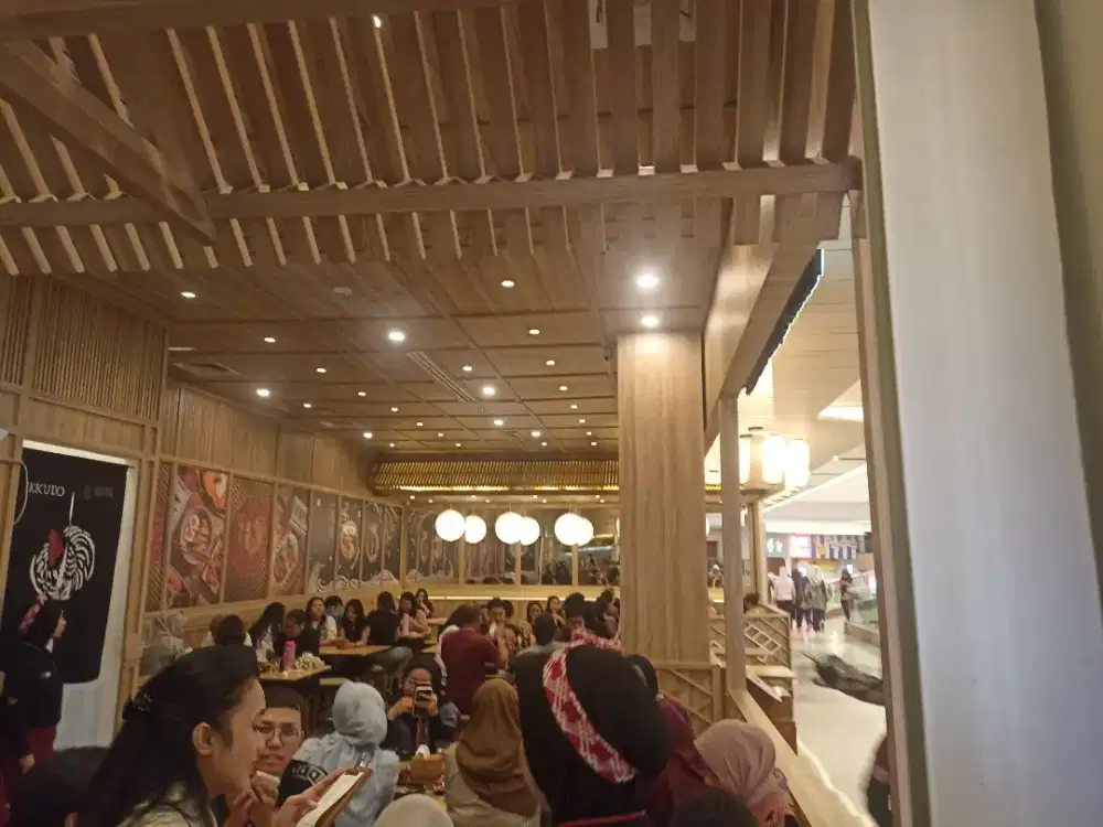 Lowongan waitress /cewek untuk restoran japanise food