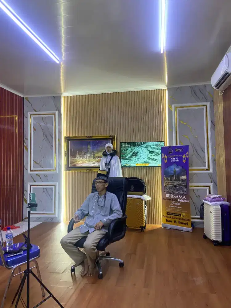 LOWONGAN PEKERJAAN HOST LIVE STREAMING