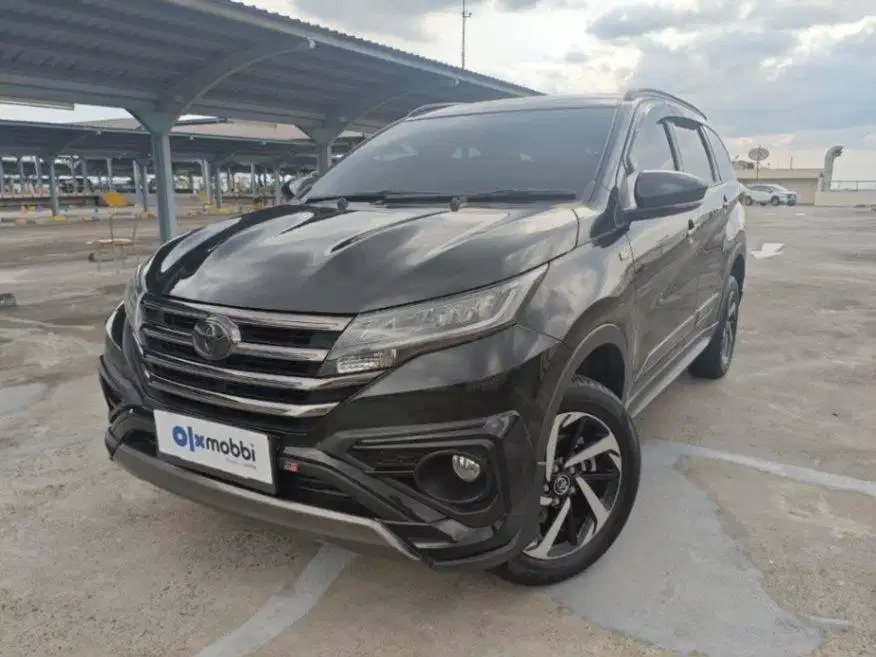 Toyota Rush 1.5 GR Sport Bensin-AT 2021 Hitam