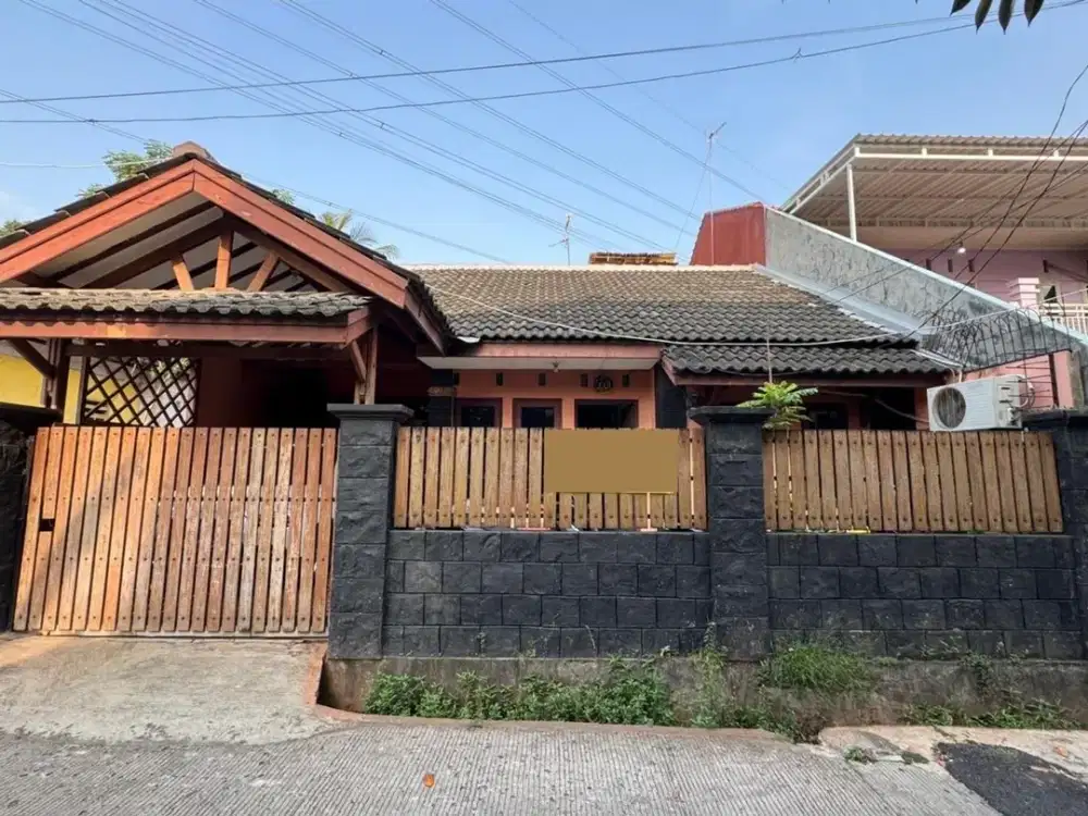 Rumah SHM 10 Menit ke RS Mitra Keluarga Jatiasih Hadap Utara J-39073