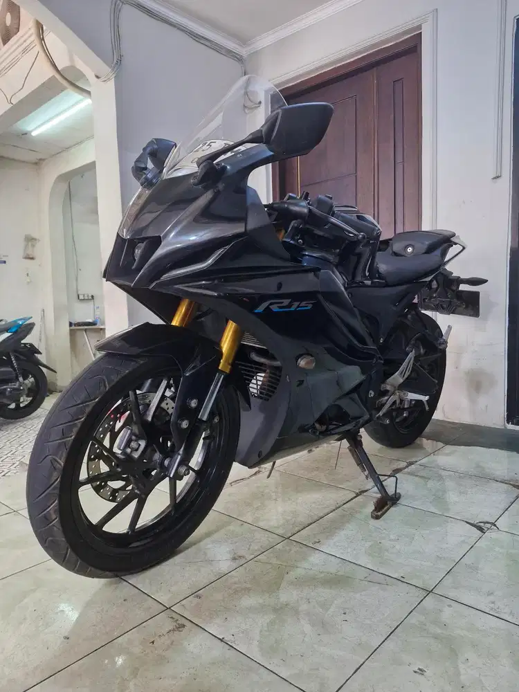 R15 V4 2022 / 2023, FREE BALIK NAMA DKI, MESIN SEHAT, SS KUMPLIT, GRES