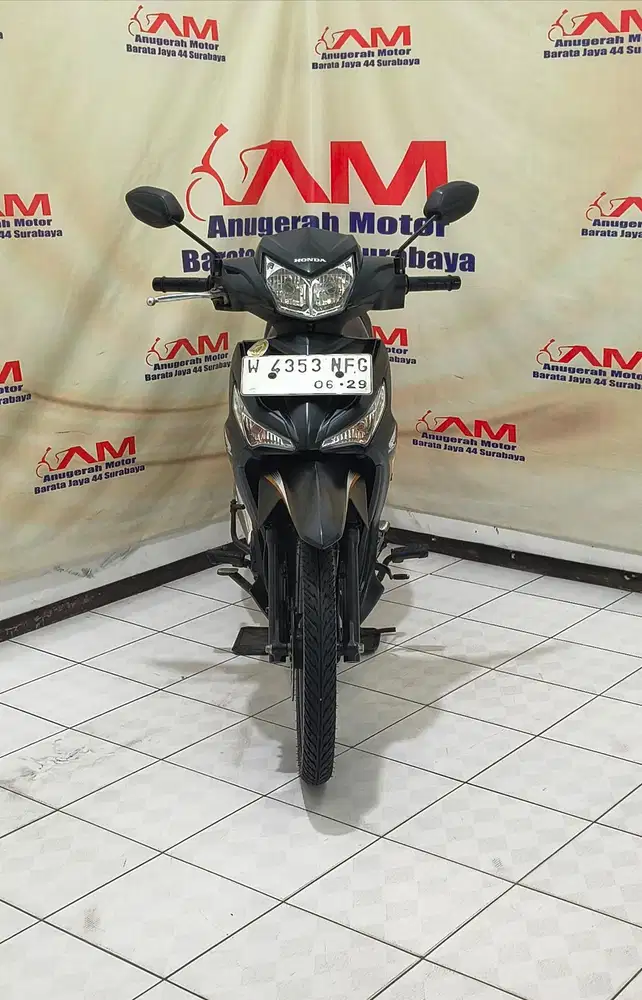 Honda supra x 125 fi Tahun 2024 warna hitam