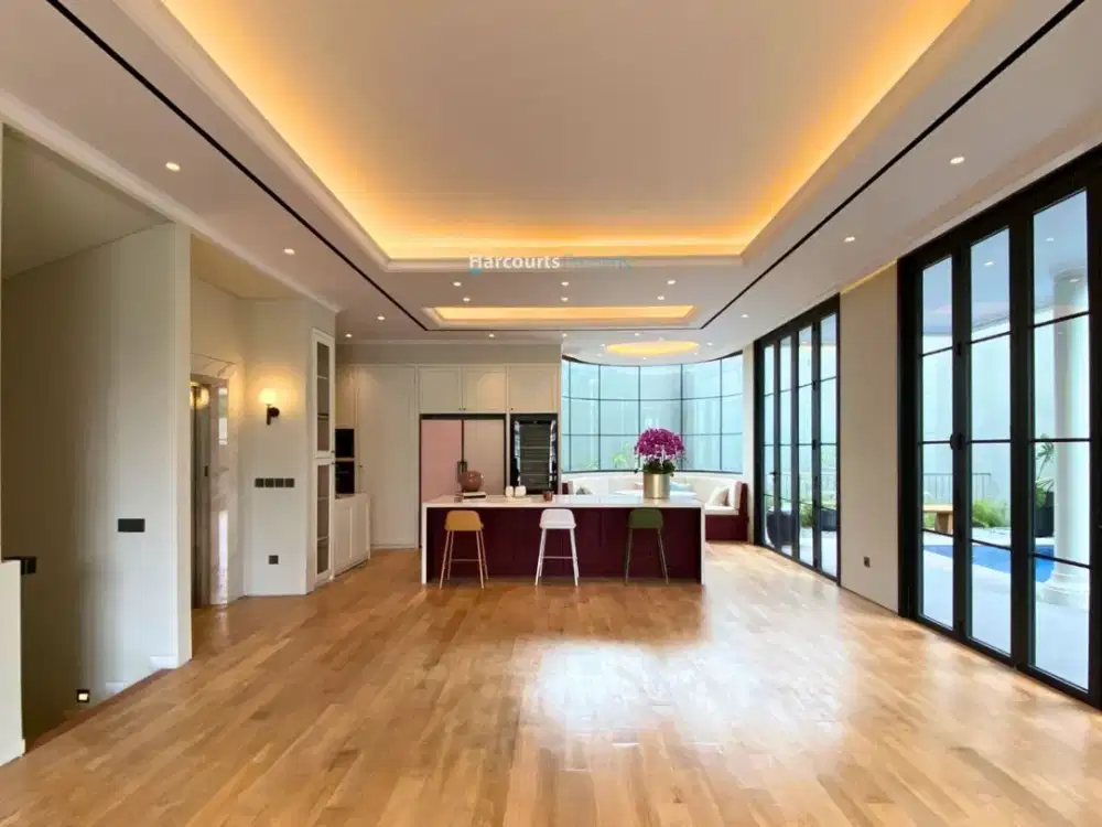 BRAND NEW HOUSE American Classic di kebayoran baru