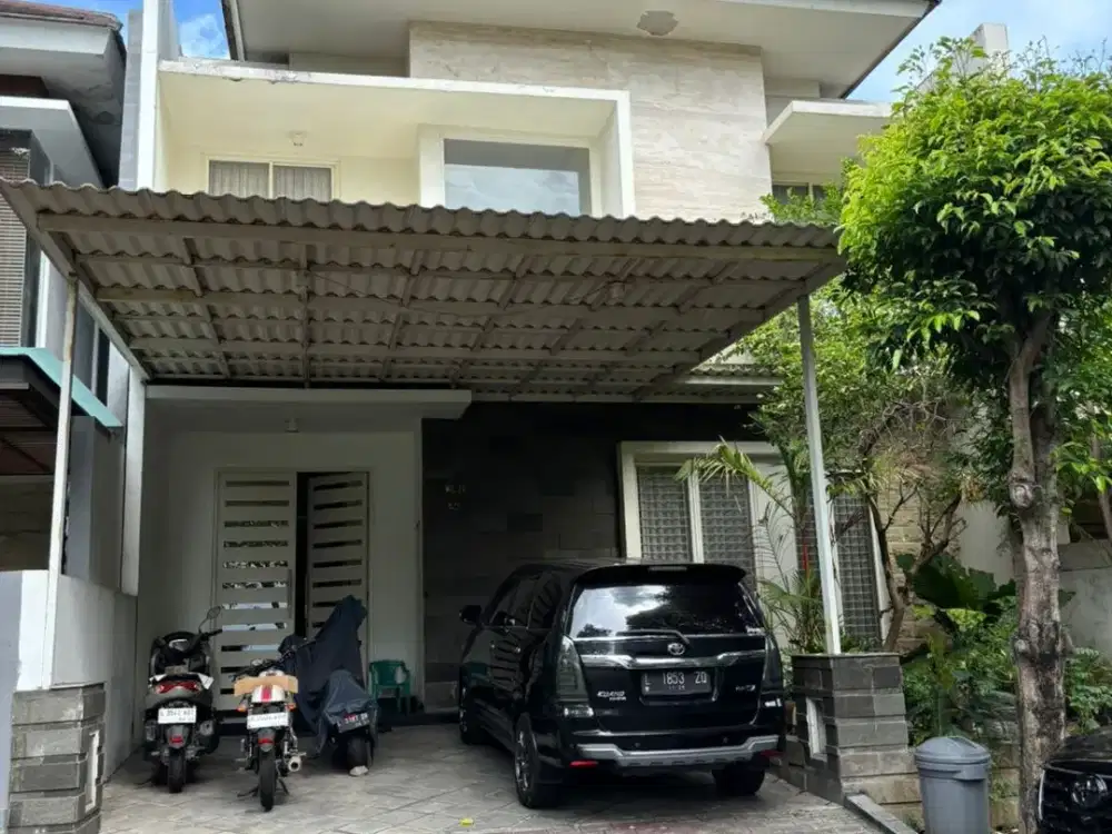 Rumah 2 Lantai Bagus dan Furnished di CItraland, Surabaya