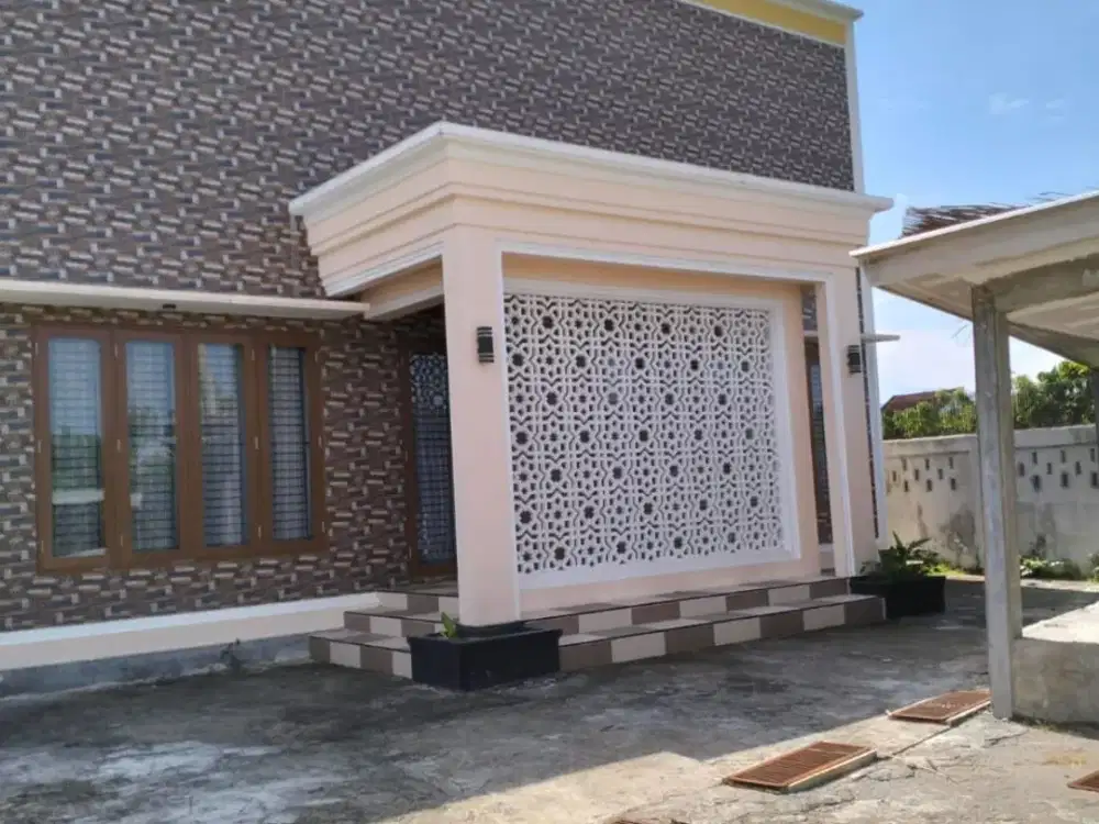 Rumah mewah di Jatisela Lombok Barat