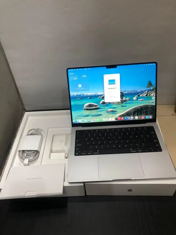 Macbook Pro 14inchi  Pro M2  Ram16 SSD 512gb