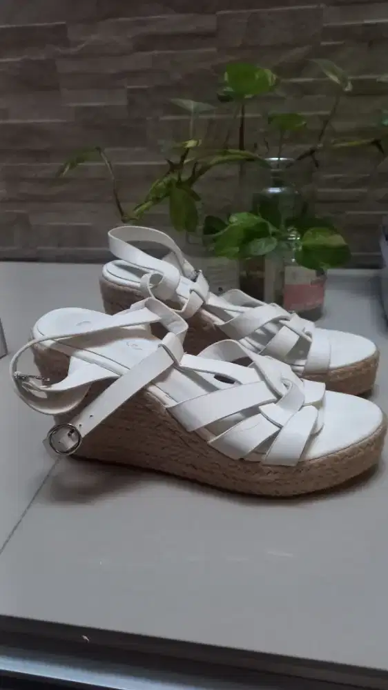 Sendal wedges wanita hak 10 cm ukuran 39 cm