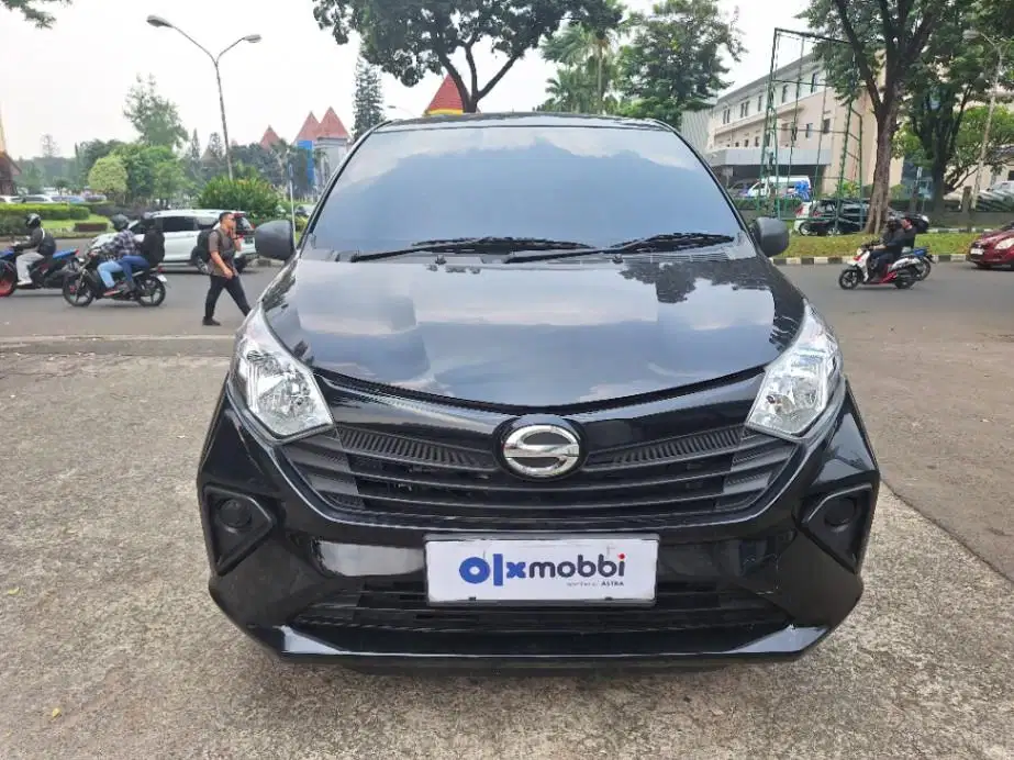 DP MURAH Daihatsu Sigra 1.0 D Bensin-MT 2024 Hitam CRZDB