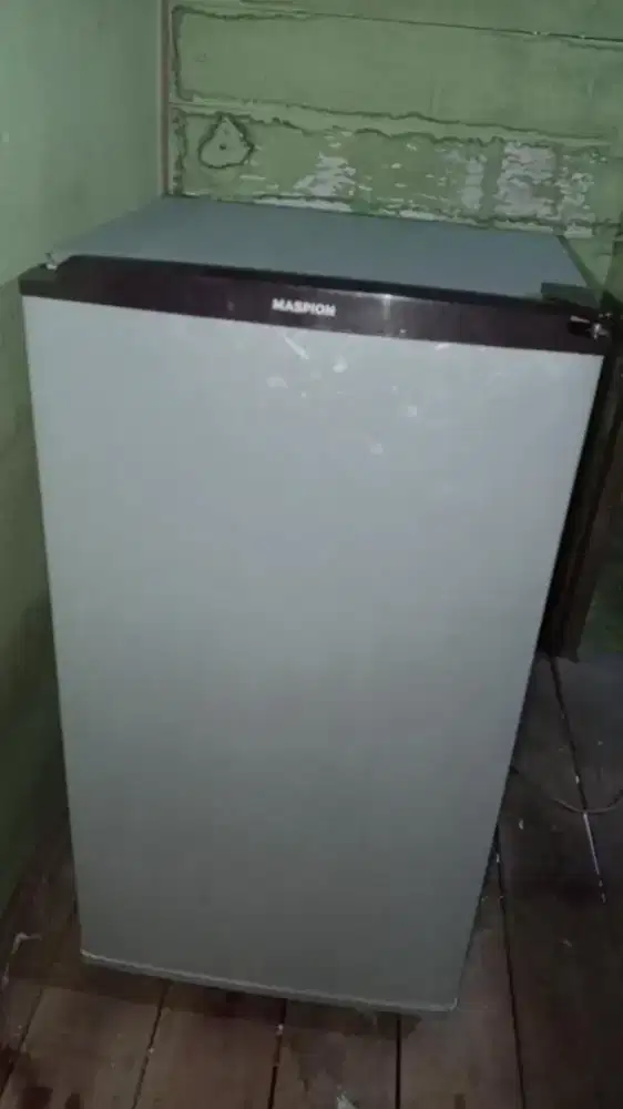 Kulkas 1pintu Maspion siap pakai.