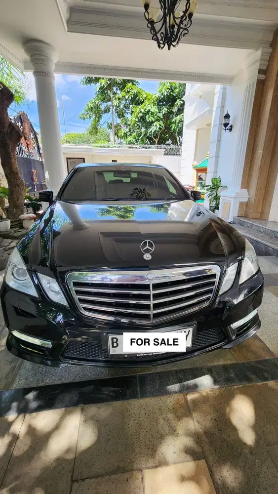 DIJUAL Mobil Mercy E-250 1.8 CGI AT Thn.2013 Hitam Muluss LOW KM