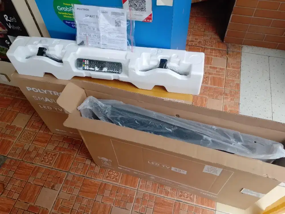 Polytron smart tv 32 in