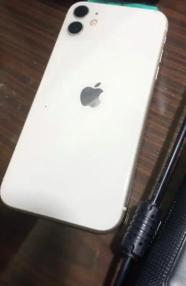 Dijual iphone 11 inter 64 GB