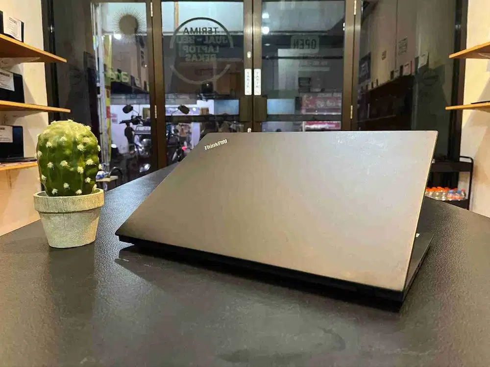 LENOVO THINKPAD T14//CORE i5 GEN 10//RAM 16GB//KEY BACKLIT