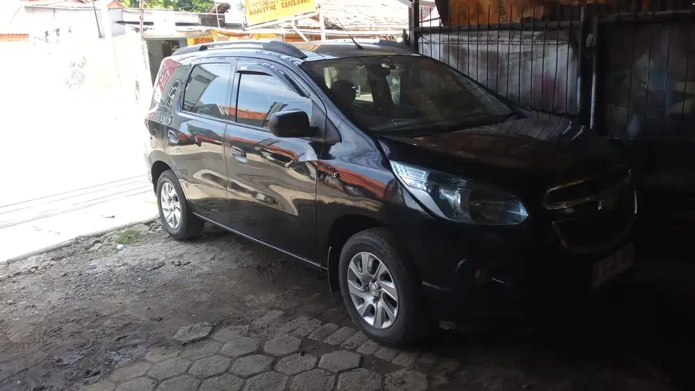 Chevrolet Spin 2013 Bensin