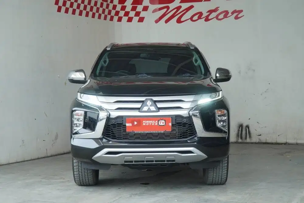 Mitsubhisi Pajero Dakar 4x2 AT 2023 Hitam