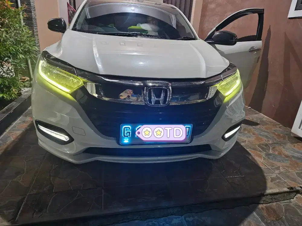 Honda HRV 1.8 Prestige AT Tahun 2019 Warna putih