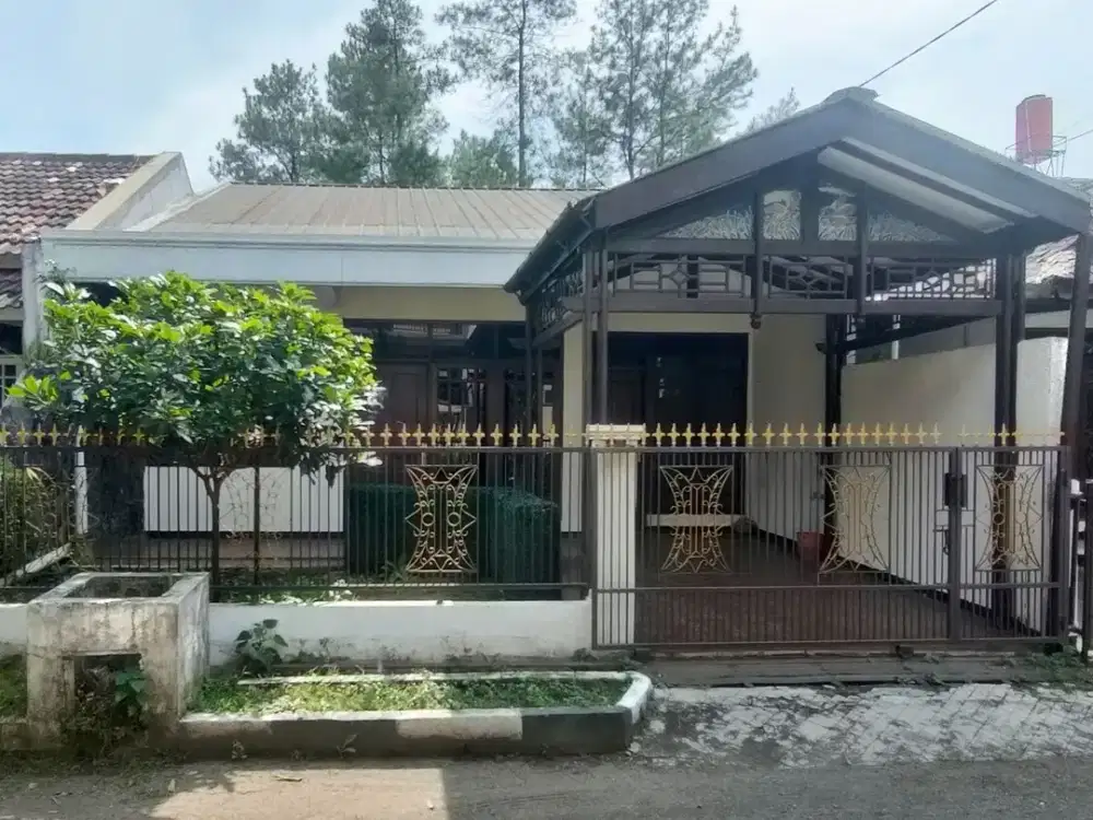 Murah! Rumah bagus Siap Huni Dalam Komplek Antapani Bandung