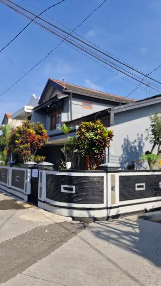Dijual Nego Rumah Hook Strategis Siap Huni Terawat