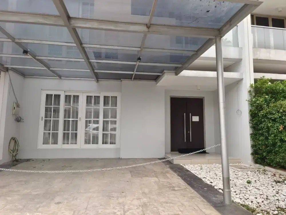 Dijual Rumah Golf Island PIK furnish dan interior mewah Uk 8x25 m² at Jakarta Utara