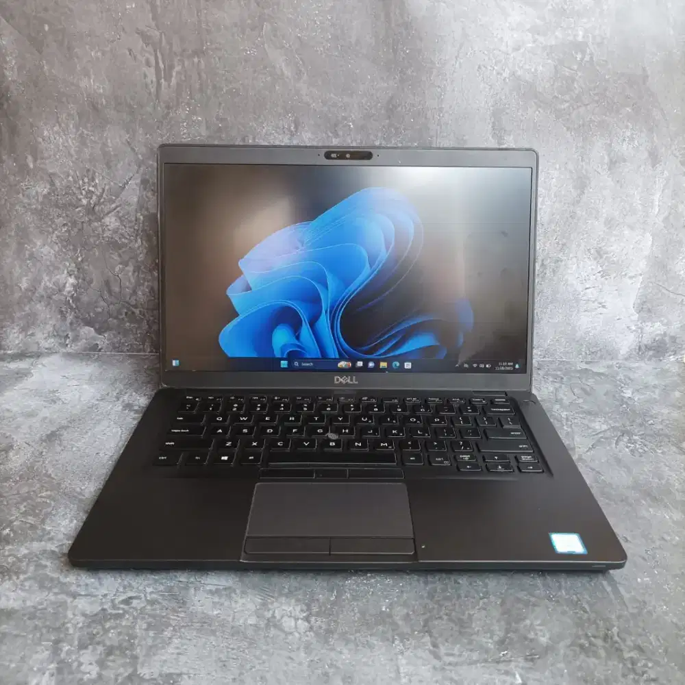 DELL LATITUDE 5401 i7-9850H/RAM 16GB/SSD 256GB/NVIDIA GEFORCE MX150