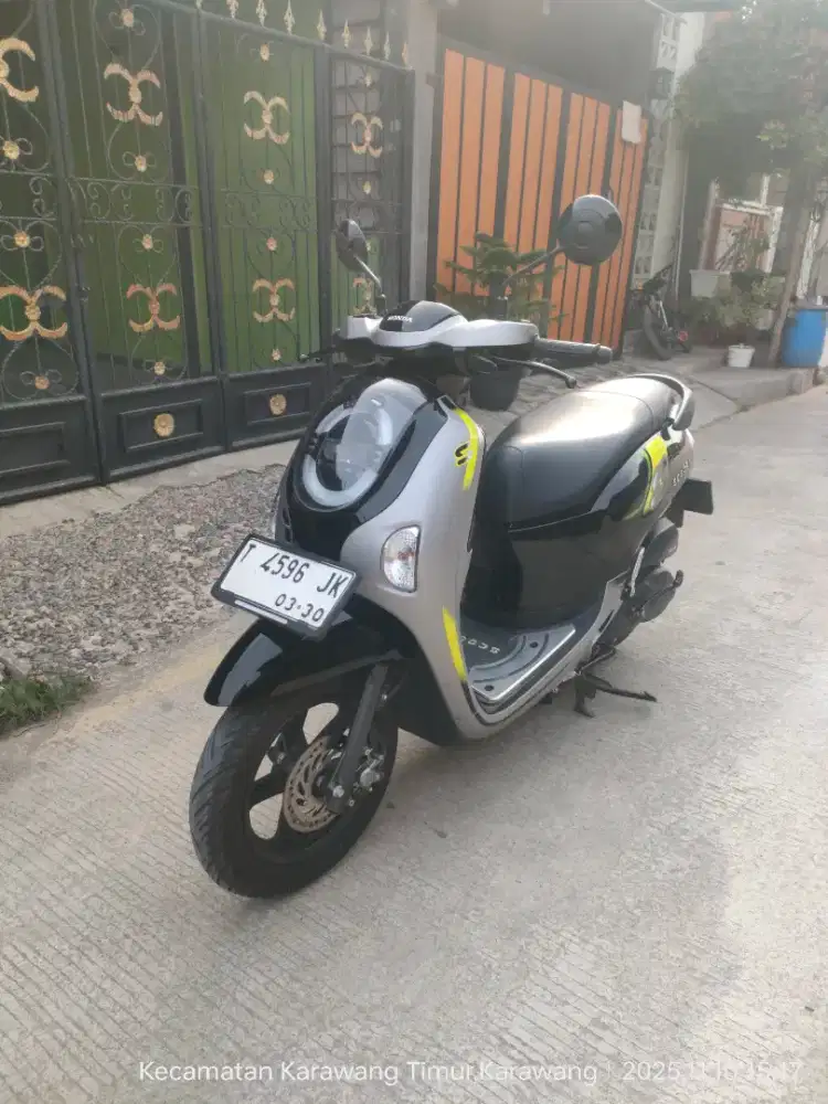 Honda New Scoopy 2024 km rendah