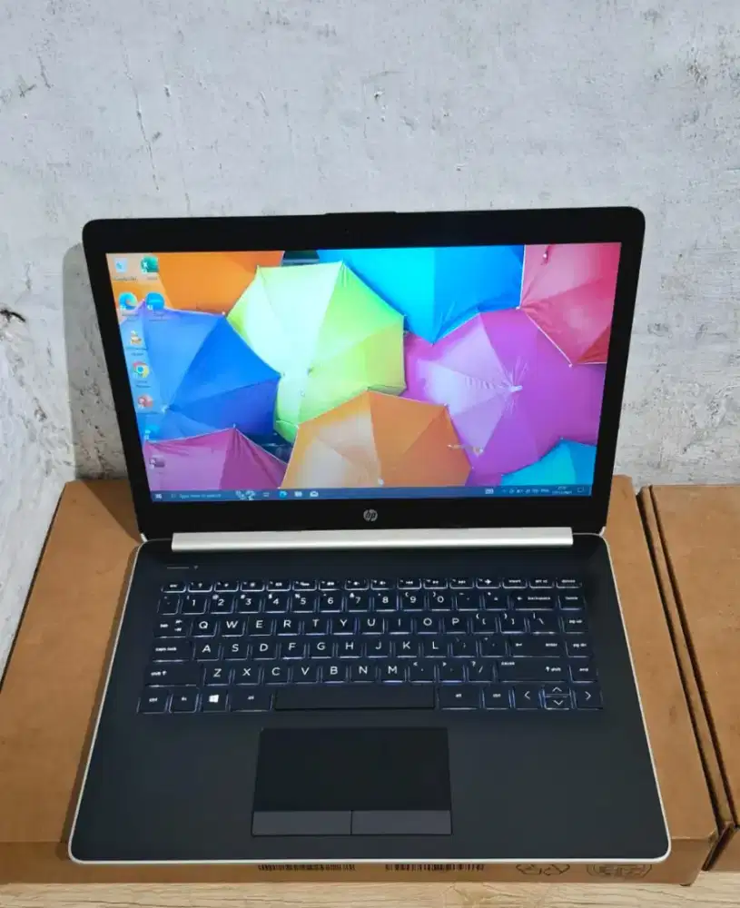 Laptop Hp 14 cm0094AU
Amd E2 9000e Ram 4 SSD 256 Keyboard