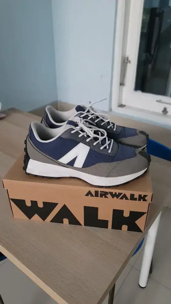 Airwlak Dark Blue AZUL OSC Sepatu Sporty Cowok Size 45(29cm)