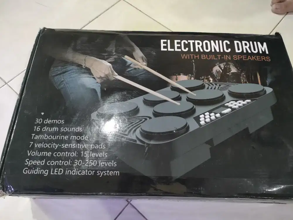 Drumpad dengan speaker dalam