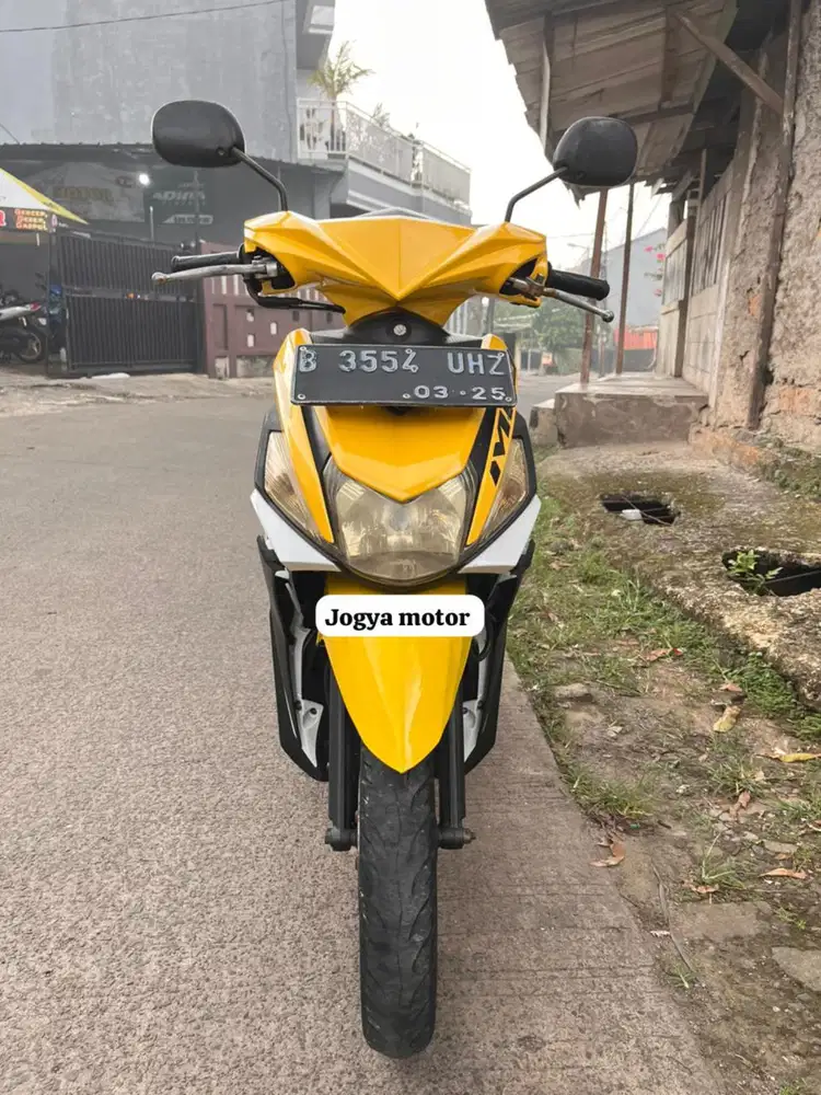 (C) YAMAHA MIO M3 TAHUN 2015