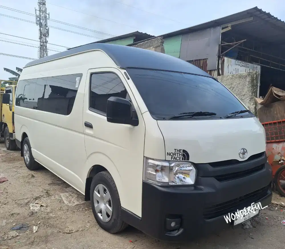 Toyota HiAce Microbus AC 2025 mei  km 10ribuan Gress Fullors Bio Solar