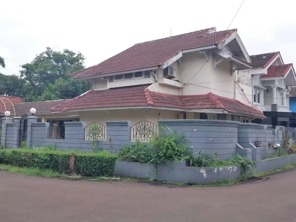 Rumah Nyaman di Bintaro Jaya Sektor 2 - Lokasi Strategis & Lingkungan Asri