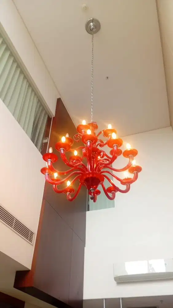 lampu gantung merah