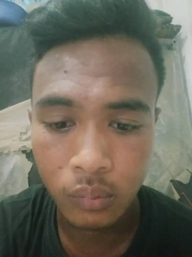 Saya lagi cari lowongan kerja toko