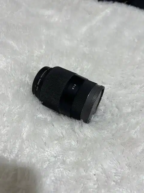 Lensa Sony SIGMA 30mm