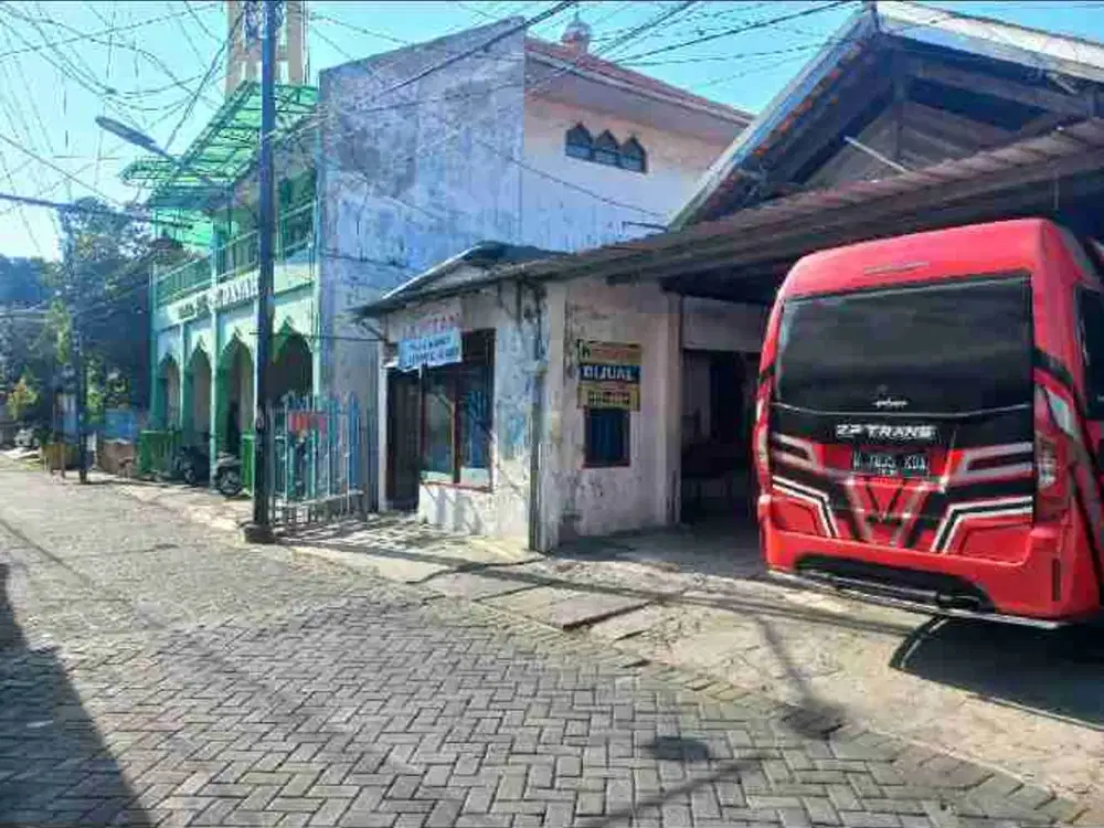 Dijual rumah asset lelang di menur pumpungan lokasi strategis