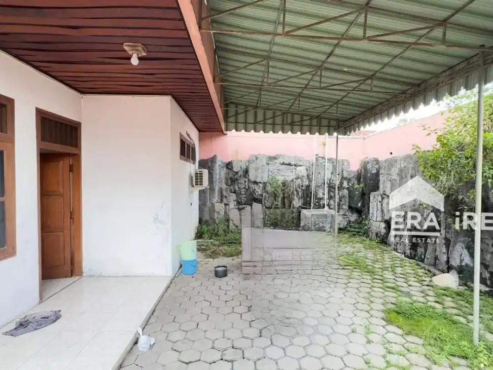 RUMAH DIJUAL DI SOLO DEKAT SAMI LUWES PASAR KEMBANG