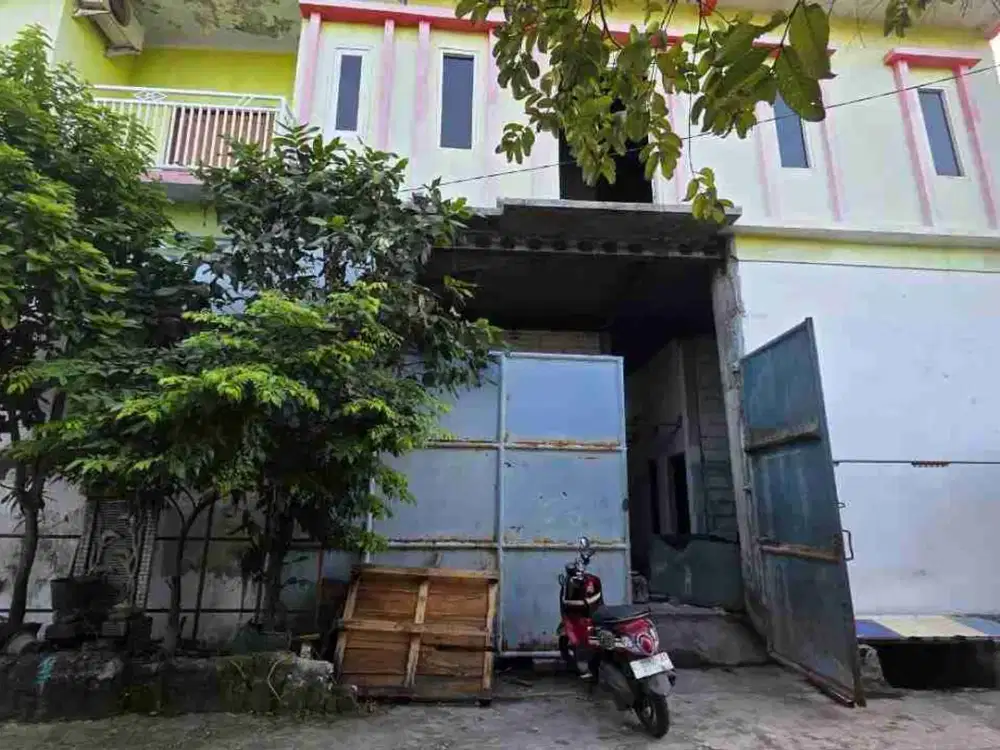 Dijual via lelang rumah dan gudang dekat bandara Juanda Surabaya